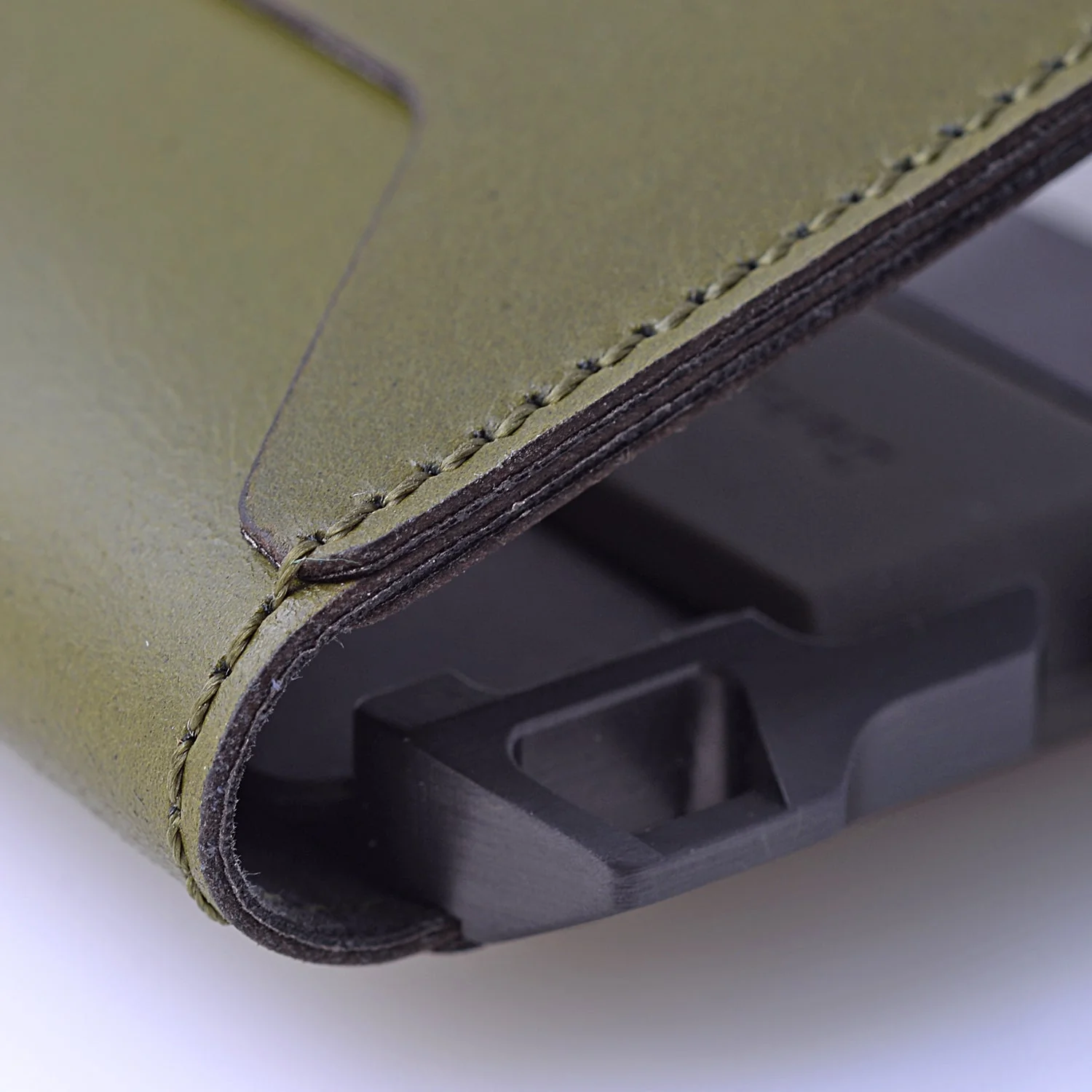 3 Pocket Bifold Leather - Image 13