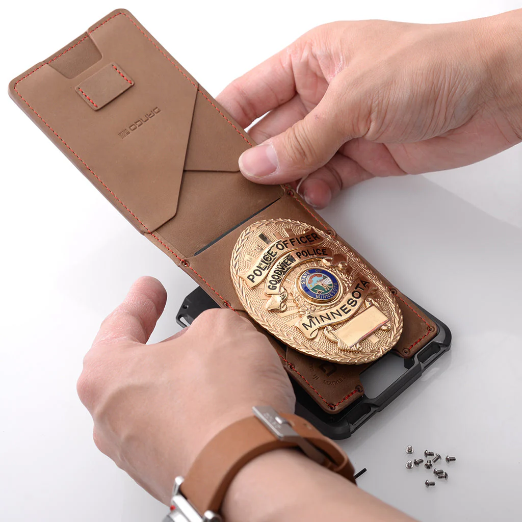 Badge Holder - Image 7
